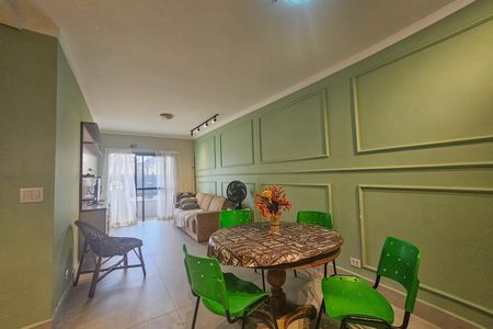 Apartamento para alugar com 2 quartos, 65m² em Jardim Vitoria, Guarujá
