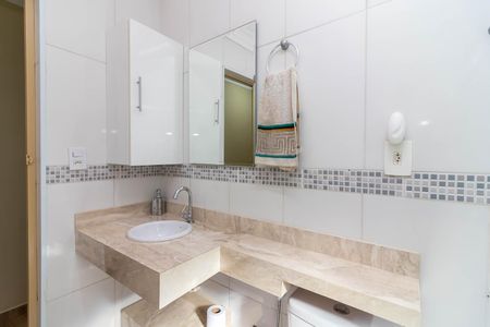 Casa para alugar com 213m², 3 quartos e 2 vagas Casa para alugar com 213m², 3 quartos e 2 vagasBanheiro