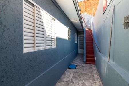 Casa para alugar com 213m², 3 quartos e 2 vagas Casa para alugar com 213m², 3 quartos e 2 vagasCorredor Lateral