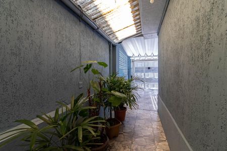 Casa para alugar com 213m², 3 quartos e 2 vagas Casa para alugar com 213m², 3 quartos e 2 vagasCorredor Lateral