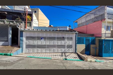 Fachada de casa para alugar com 3 quartos, 213m² em Vila Pita, São Paulo