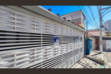 Casa para alugar com 213m², 3 quartos e 2 vagas Casa para alugar com 213m², 3 quartos e 2 vagasFachada
