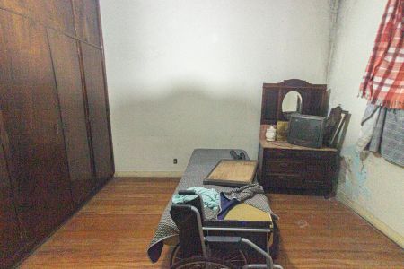 Casa à venda com 252m², 4 quartos e 2 vagas Casa à venda com 252m², 4 quartos e 2 vagasCasa 2 - Quarto 1
