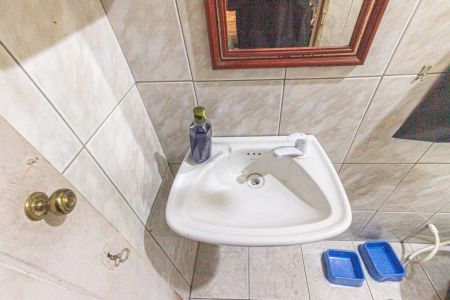 Casa à venda com 252m², 4 quartos e 2 vagas Casa à venda com 252m², 4 quartos e 2 vagasBanheiro 2