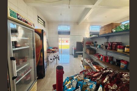 Casa à venda com 200m², 2 quartos e 2 vagas