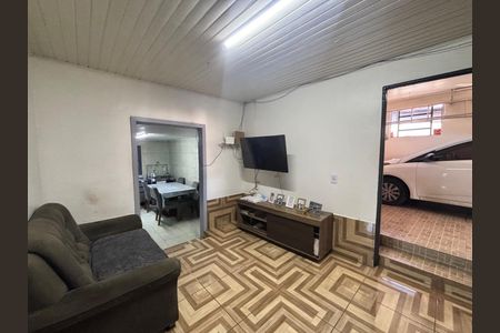 Casa à venda com 200m², 2 quartos e 2 vagas