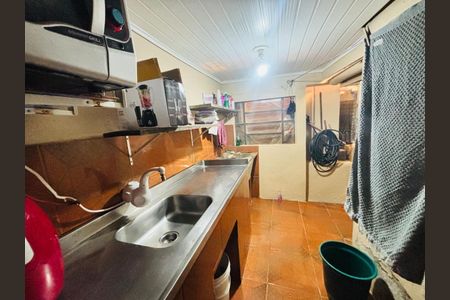 Casa à venda com 200m², 2 quartos e 2 vagas