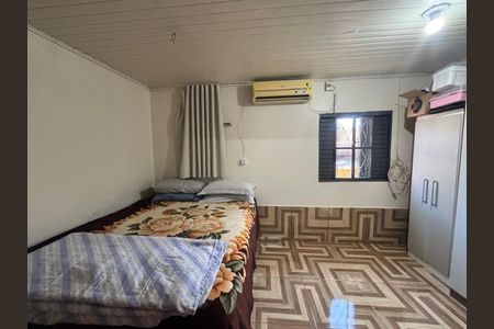Casa à venda com 200m², 2 quartos e 2 vagas