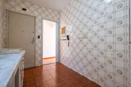 Apartamento à venda com 74m², 2 quartos e 1 vaga Apartamento à venda com 74m², 2 quartos e 1 vagaCozinha