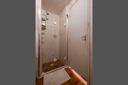 Apartamento à venda com 74m², 2 quartos e 1 vaga Apartamento à venda com 74m², 2 quartos e 1 vagaBanheiro