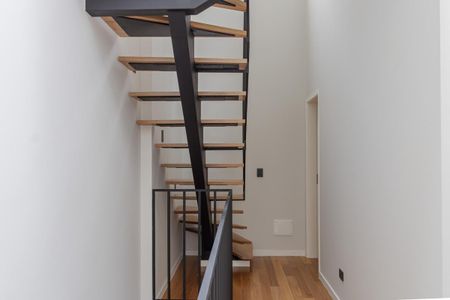 Corredor de casa à venda com 2 quartos, 190m² em Vila Nova Conceição, São Paulo