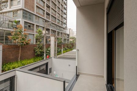 Sacada de casa à venda com 2 quartos, 190m² em Vila Nova Conceição, São Paulo