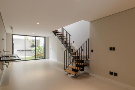 Casa à venda com 2 quartos, 190m² em Vila Nova Conceição, São Paulo