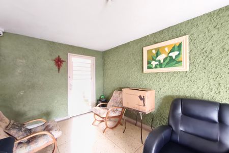 Casa à venda com 300m², 3 quartos e 2 vagas Casa à venda com 300m², 3 quartos e 2 vagasQuintal