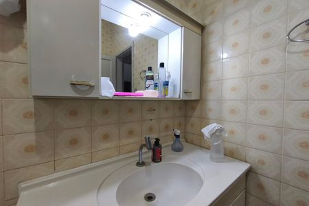Casa à venda com 300m², 3 quartos e 2 vagas Casa à venda com 300m², 3 quartos e 2 vagasBanheiro