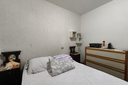 Casa à venda com 300m², 3 quartos e 2 vagas Casa à venda com 300m², 3 quartos e 2 vagasQuarto 1