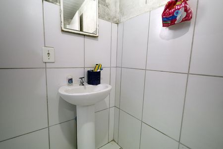 Apartamento à venda com 74m², 2 quartos e 1 vaga Apartamento à venda com 74m², 2 quartos e 1 vagaBanheiro