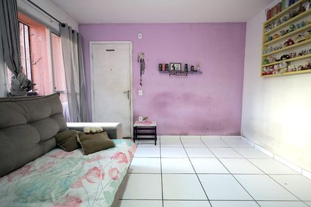 Apartamento à venda com 74m², 2 quartos e 1 vaga Apartamento à venda com 74m², 2 quartos e 1 vagaSala