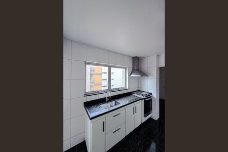 Apartamento para alugar com 110m², 2 quartos e 1 vaga Apartamento para alugar com 110m², 2 quartos e 1 vagaCozinha