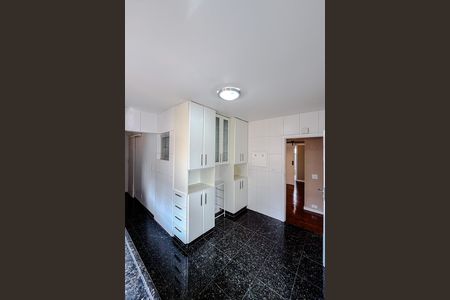 Apartamento para alugar com 110m², 2 quartos e 1 vaga Apartamento para alugar com 110m², 2 quartos e 1 vagaCozinha