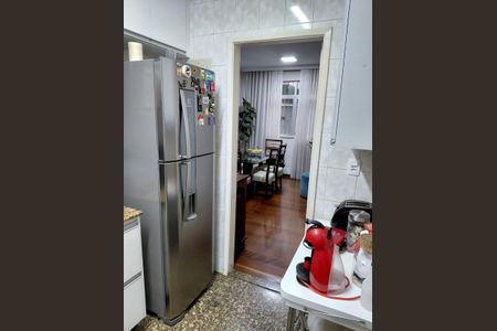 Cozinha de apartamento à venda com 3 quartos, 86m² em Serra, Belo Horizonte