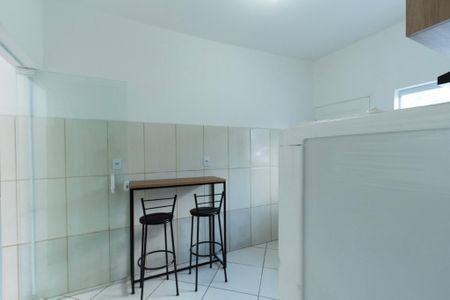 Studio para alugar com 35m², 1 quarto e sem vaga Studio para alugar com 35m², 1 quarto e sem vagaSala / Cozinha