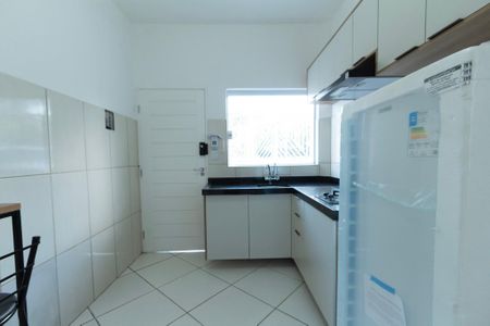 Studio para alugar com 35m², 1 quarto e sem vaga Studio para alugar com 35m², 1 quarto e sem vagaSala / Cozinha