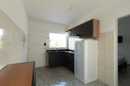 Studio para alugar com 35m², 1 quarto e sem vaga Studio para alugar com 35m², 1 quarto e sem vagaSala / Cozinha
