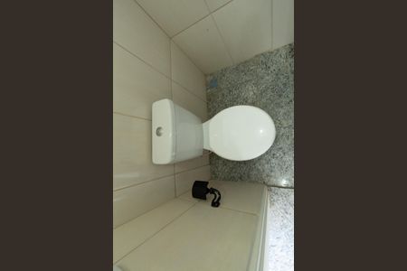 Studio para alugar com 35m², 1 quarto e sem vaga Studio para alugar com 35m², 1 quarto e sem vagaBanheiro