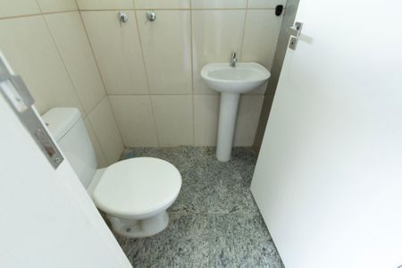 Studio para alugar com 35m², 1 quarto e sem vaga Studio para alugar com 35m², 1 quarto e sem vagaBanheiro