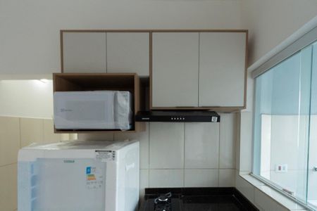Studio para alugar com 35m², 1 quarto e sem vaga Studio para alugar com 35m², 1 quarto e sem vagaSala / Cozinha