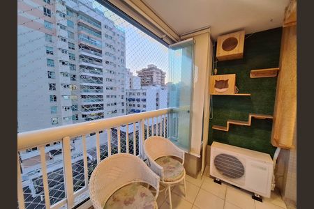 Varanda de apartamento para alugar com 3 quartos, 110m² em Icaraí, Niterói