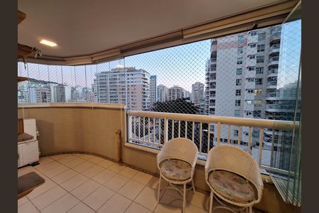Varanda de apartamento para alugar com 3 quartos, 110m² em Icaraí, Niterói