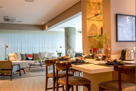 Apartamento à venda com 3 quartos, 153m² em Indianópolis, São Paulo