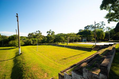 Apartamento para alugar com 62m², 2 quartos e 1 vaga Apartamento para alugar com 62m², 2 quartos e 1 vagaÁrea comum - Campo de futebol