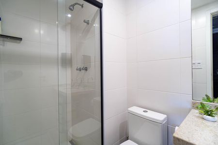 Apartamento à venda com 67m², 2 quartos e 1 vaga Apartamento à venda com 67m², 2 quartos e 1 vagaBanheiro Social