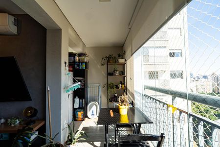 Varanda de apartamento à venda com 2 quartos, 67m² em Consolação, São Paulo
