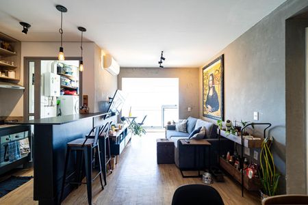 Apartamento à venda com 67m², 2 quartos e 1 vaga Apartamento à venda com 67m², 2 quartos e 1 vagaSala