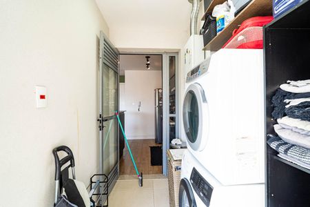 Apartamento à venda com 67m², 2 quartos e 1 vaga Apartamento à venda com 67m², 2 quartos e 1 vagaÁrea de Serviço