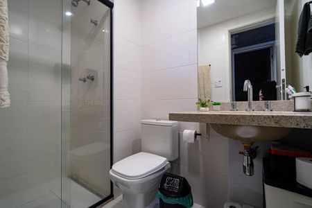 Apartamento à venda com 67m², 2 quartos e 1 vaga Apartamento à venda com 67m², 2 quartos e 1 vagaBanheiro Social