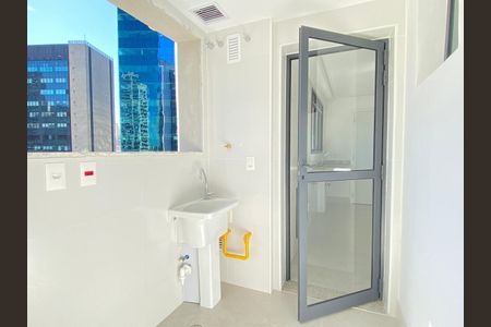Apartamento à venda com 94m², 3 quartos e 2 vagas Apartamento à venda com 94m², 3 quartos e 2 vagasÁrea de serviço