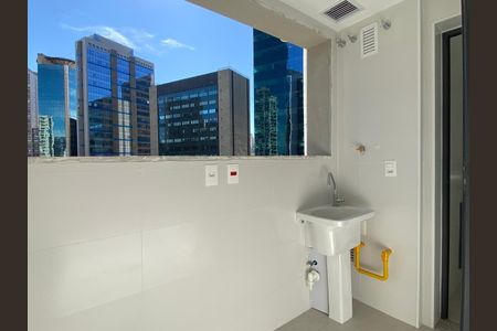 Apartamento à venda com 94m², 3 quartos e 2 vagas Apartamento à venda com 94m², 3 quartos e 2 vagasÁrea de Serviço