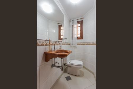 Casa para alugar com 261m², 3 quartos e 4 vagasLavabo