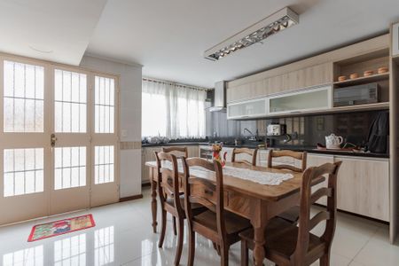 Casa para alugar com 261m², 3 quartos e 4 vagasCozinha