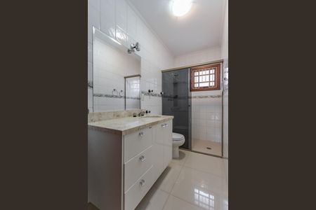 Casa para alugar com 261m², 3 quartos e 4 vagasBanheiro