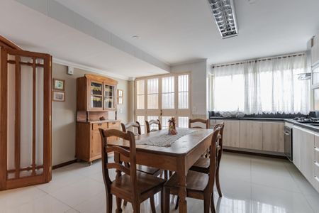 Cozinha de casa para alugar com 3 quartos, 261m² em Chácara das Pedras, Porto Alegre