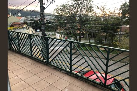 Casa à venda com 159m², 4 quartos e 2 vagas