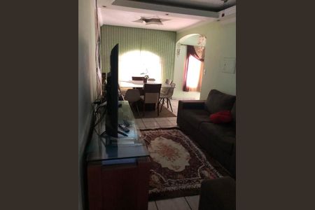 Casa à venda com 159m², 4 quartos e 2 vagas