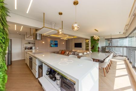 Apartamento à venda com 155m², 4 quartos e 2 vagas