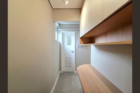 Apartamento à venda com 63m², 2 quartos e 1 vaga Apartamento à venda com 63m², 2 quartos e 1 vagaEscritório